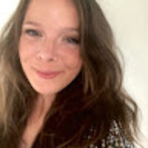 Meet your Posher, Whitney